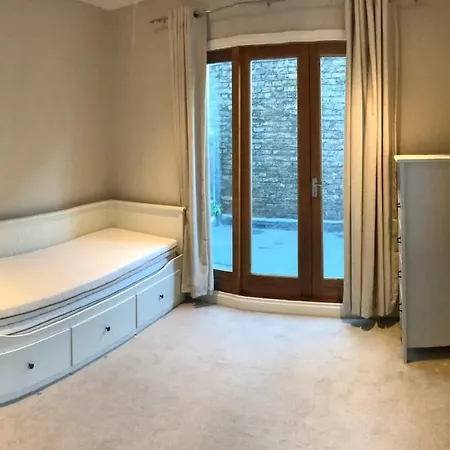 2A Charlwood Place Apartamento